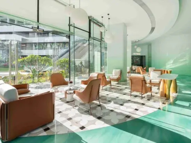 Summer Hotel