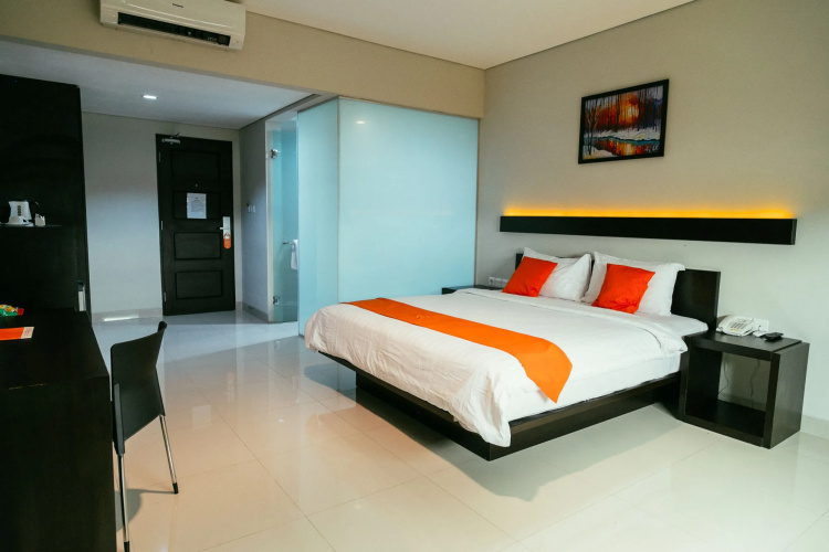 Alpha Hotel