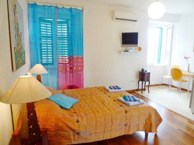 Apartments Kula