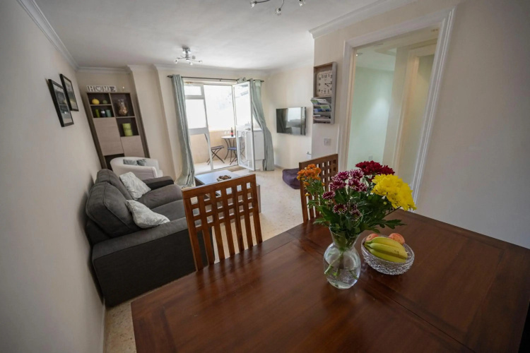 Bright and central 2 bedroom flat in Gibraltar