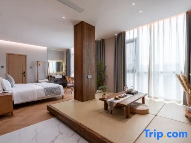 Suite with sunset view