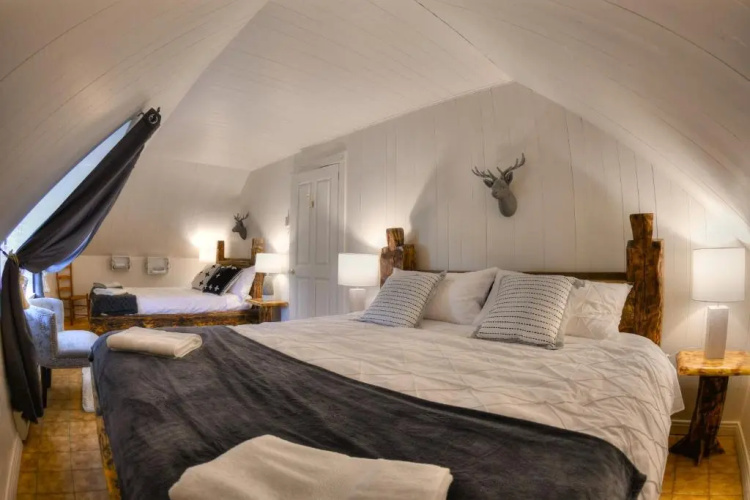 Les 2 Iles - Les Chalets Spa Canada