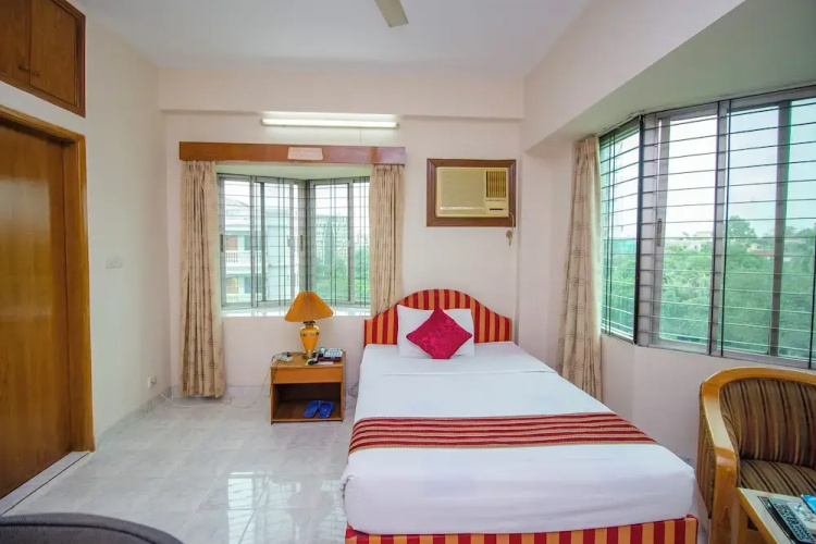 Laurel Hotels Ltd.