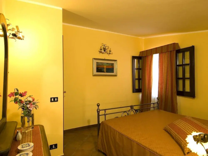 Luxurious Holiday Home in Collesano With Pool