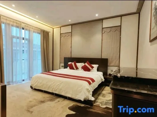 5 Bedrooms Deluxe Villa