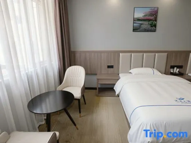 Quadruple Family Suite