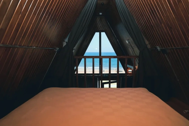 Bungalow with sea view
