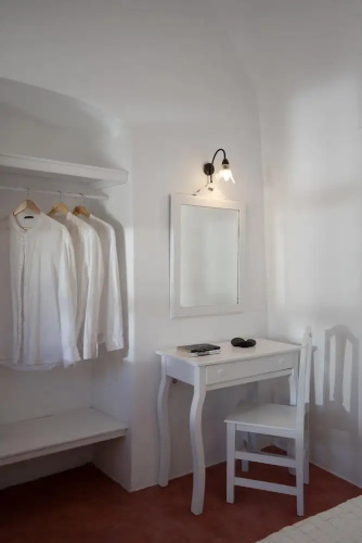Madame Kalitsi-ioli Standard Room