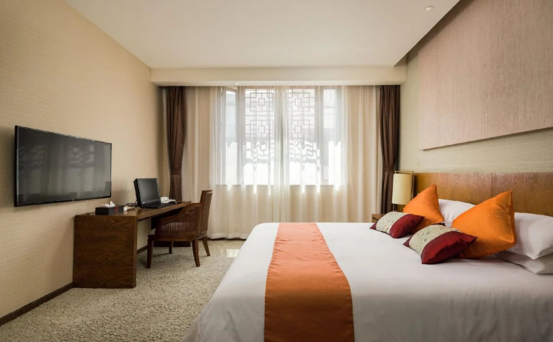 Julong Hotel