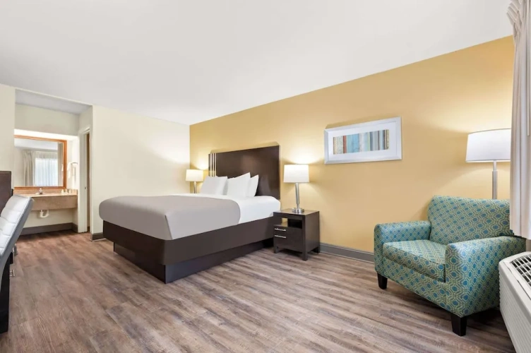 Standard Double Basement room