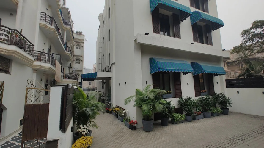 Saltstayz Select - Nehru Place & New Friends Colony - 뉴델리