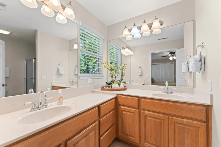 Heavenly Hideaway 2 Bedroom Condo by RedAwning