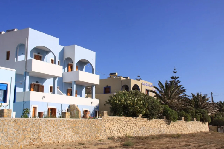Montemar Studios & Apartments