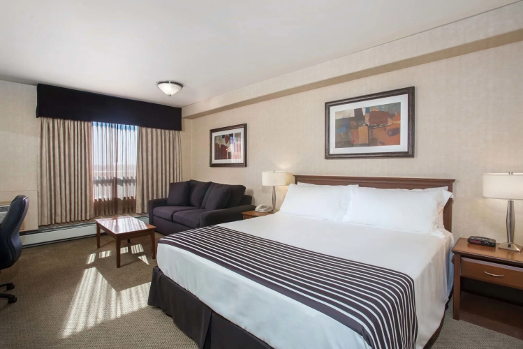 Sandman Hotel & Suites Regina