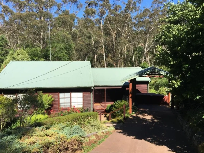 3 Bedrooms Cottage