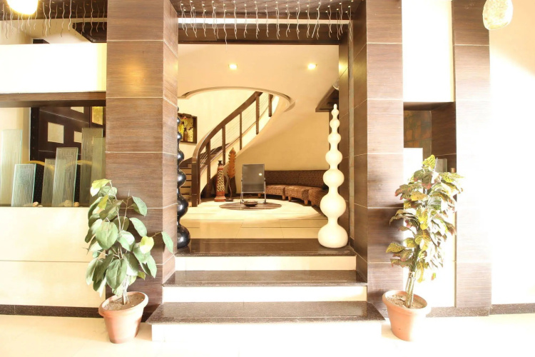 Hotel Meera