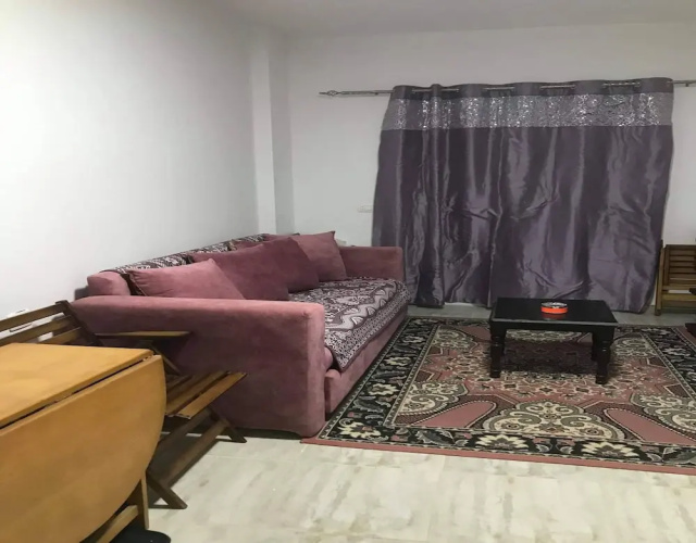Cozy Pool Level 1-bed Apartment