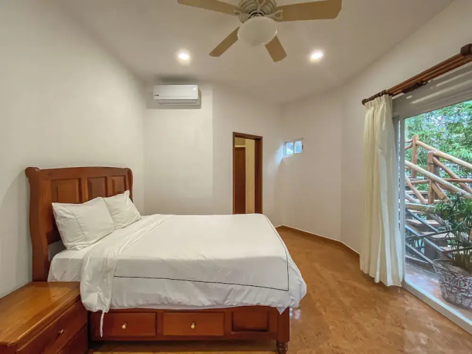 Arenika Beach House