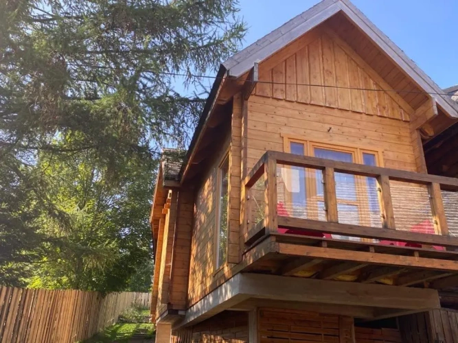 Standard Chalet