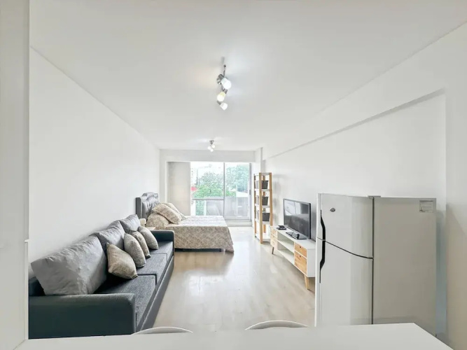 Comfortable Studio With Balcony and Excellent Location