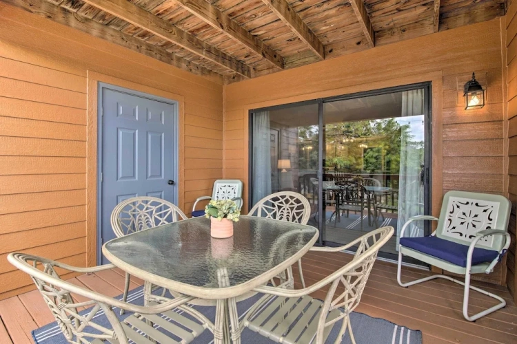 2 Bedrooms Apartment with balcony