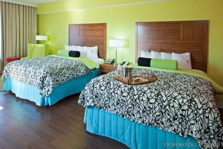 Hotel Indigo Columbus Architectural Center by IHG