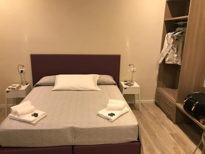 Honey Rooms
