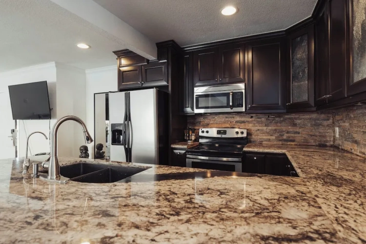 Family Kitchen Suite