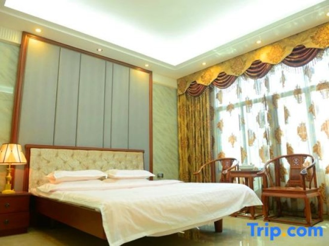 2 Bedrooms Suite