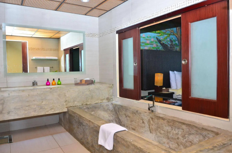 Lavanga Resort & Spa