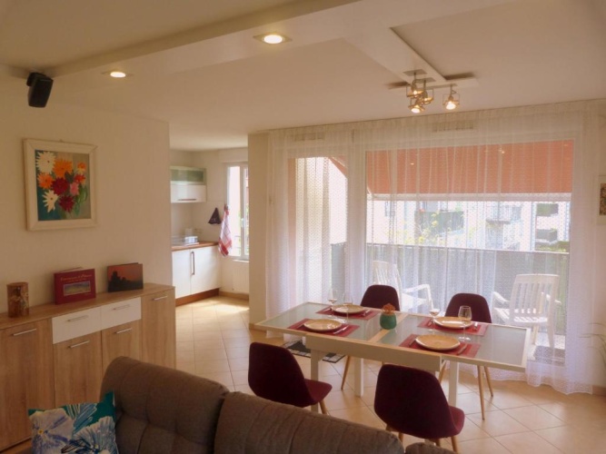 2 Bedrooms Apartment