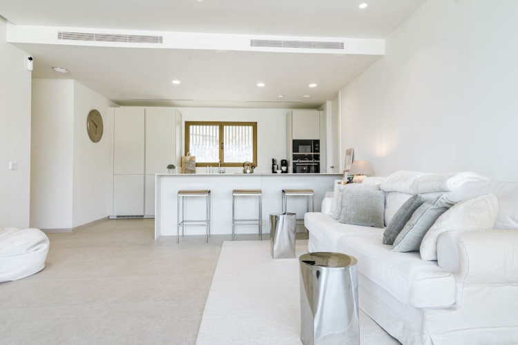 RLQ - Modern 2 Bed Apt With Rooftop Plunge Pool