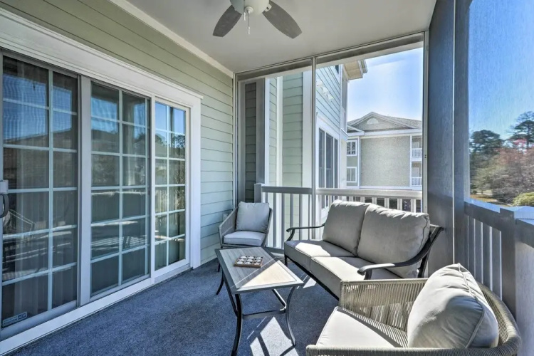3 Mi to Myrtle Beach: Coastal Condo w/ Pool!