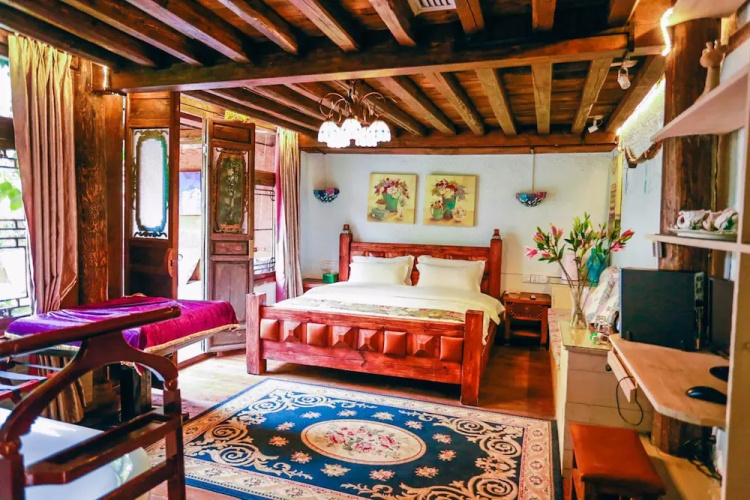 Cloudscape Boutique Inn