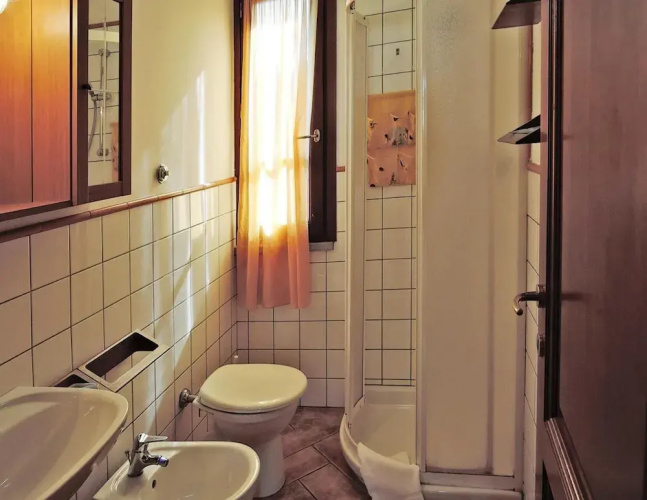 Apartment in Vinci With Pool & Wellness