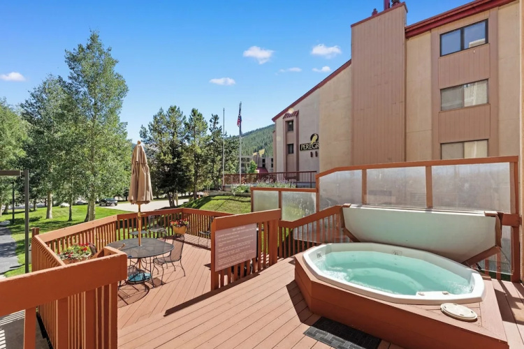 Summit House East #313