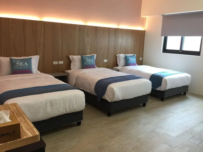 1 Bedroom Deluxe Triple room with balcony