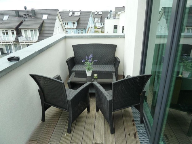 2 Bedrooms Apartment with sea view