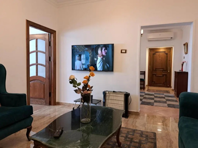 Three bedrooms apartment Nile view maadi