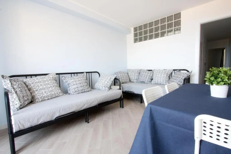 Apartment Avion