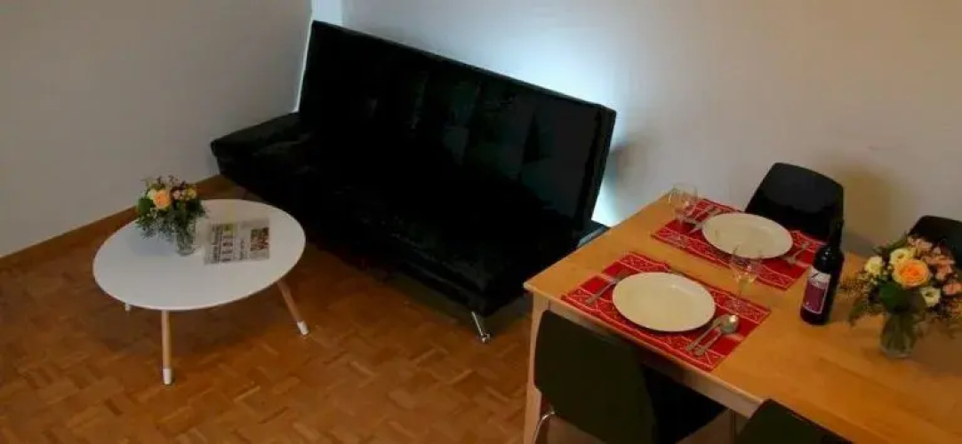 Easy - Living Budget Rooms