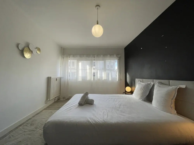 Apartment in Le Mans Near Train Station
