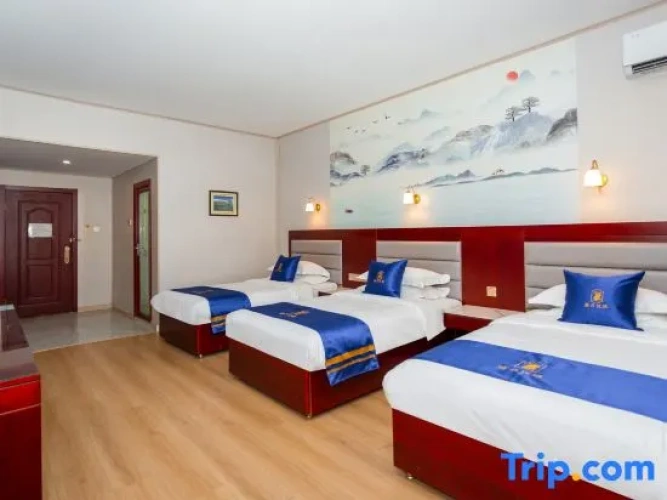 Superior Triple room