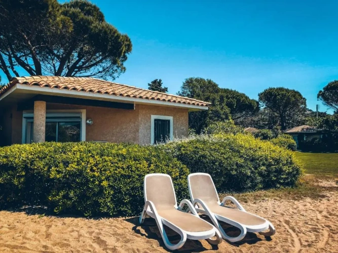 1 Bedroom Cottage with sea view