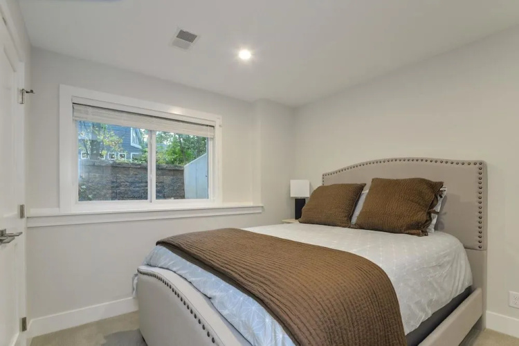 Lighthouse Cottage