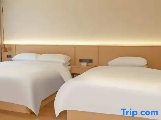 Luxury Double Family Suite with mountain view