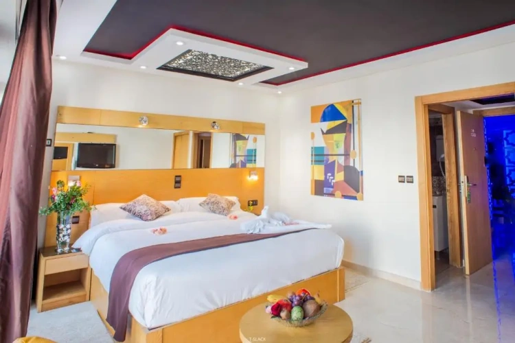 Standard Triple room