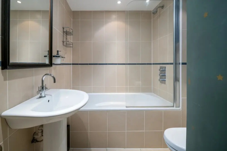 JOIVY Captivating 1-Bed Flat In Fulham