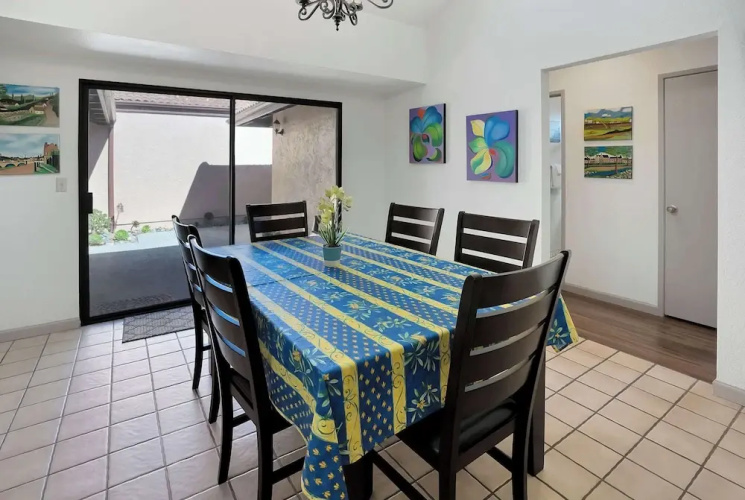 Secluded 3 BDR Home Steps to Beach