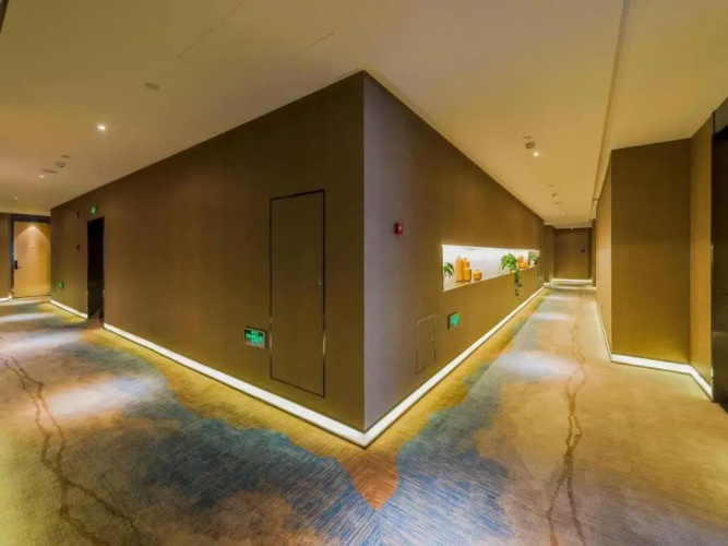 Elegance Hotel